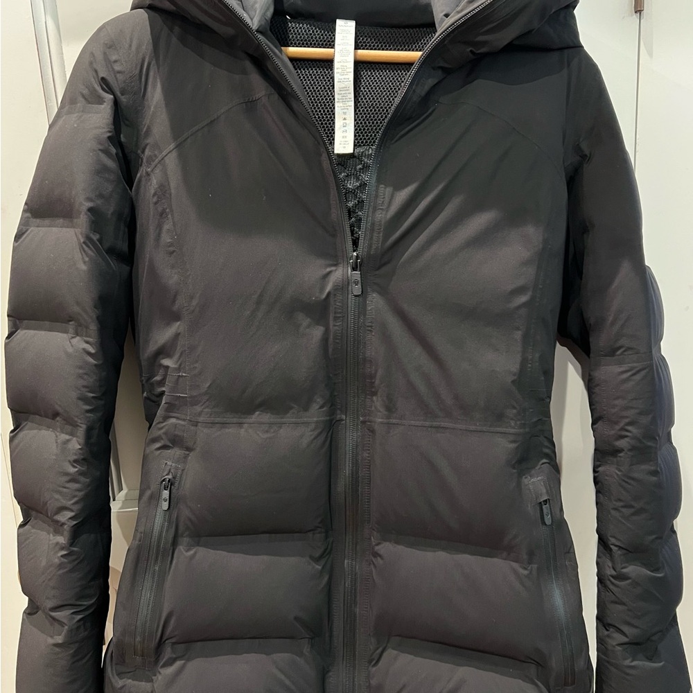 Lulu Lemon women’s down jacket
